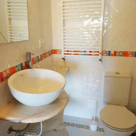 Villa Goncinha Com Piscina Privada Alfarrobeira (Loule)