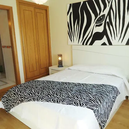 Villa Goncinha Com Piscina Privada Alfarrobeira (Loule)